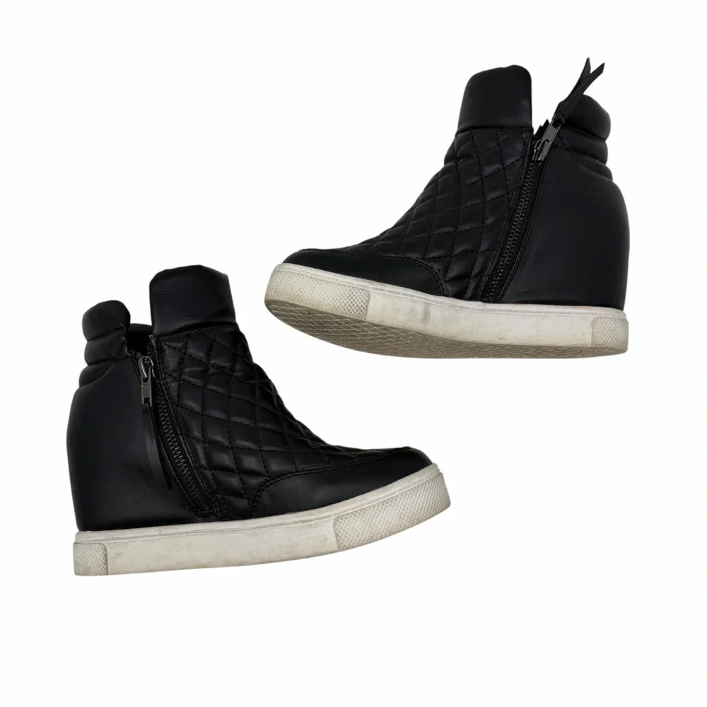 Steve Madden Black‎ Quilted Linqs Wedge Sneakers